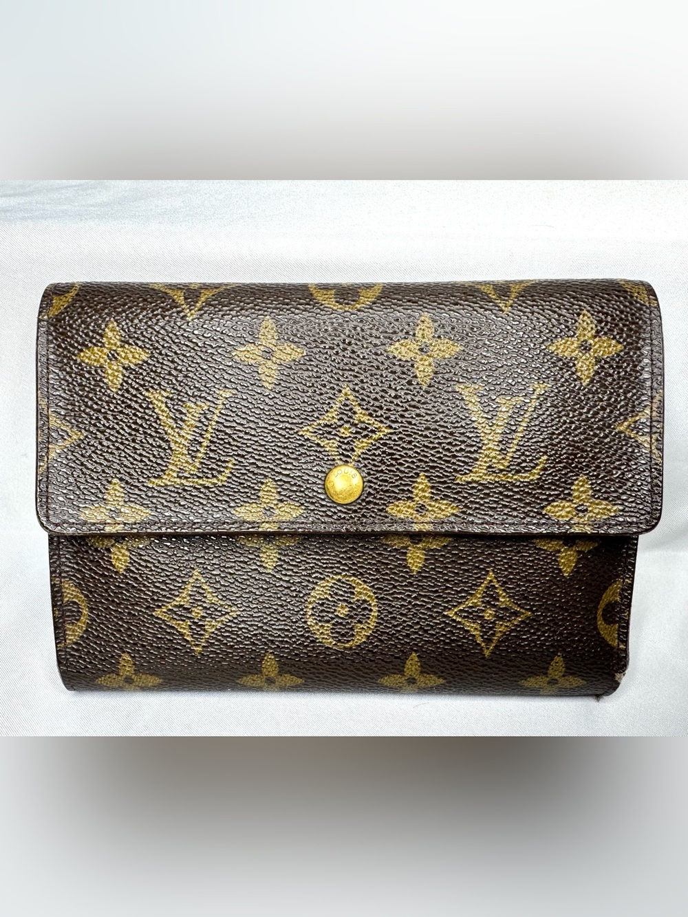 Louis Vuitton Monogram Compact International Wallet w/COA!